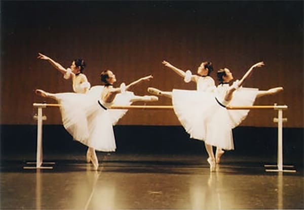 東谷バレエスクール